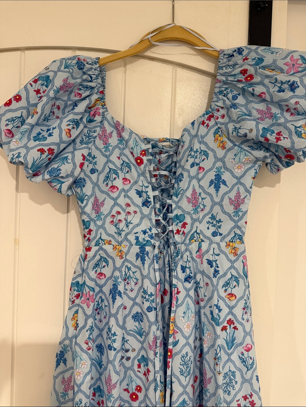 Moon River Light Blue Floral Puff-Sleeve Maxi Dress - Picture 4 of 5